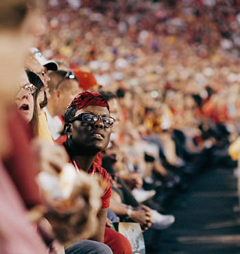 crowd in a game